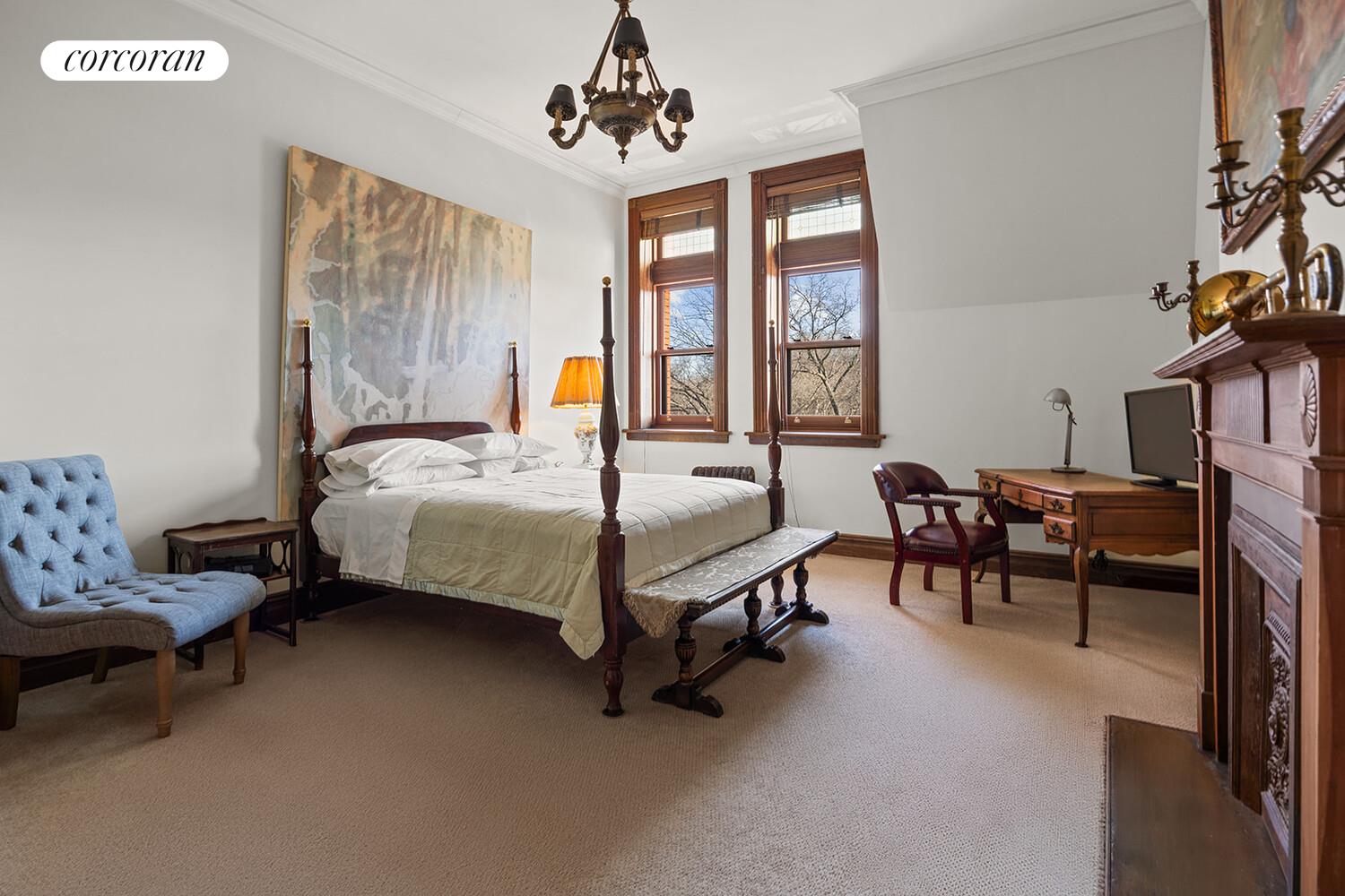 12 MOUNT MORRIS Park W