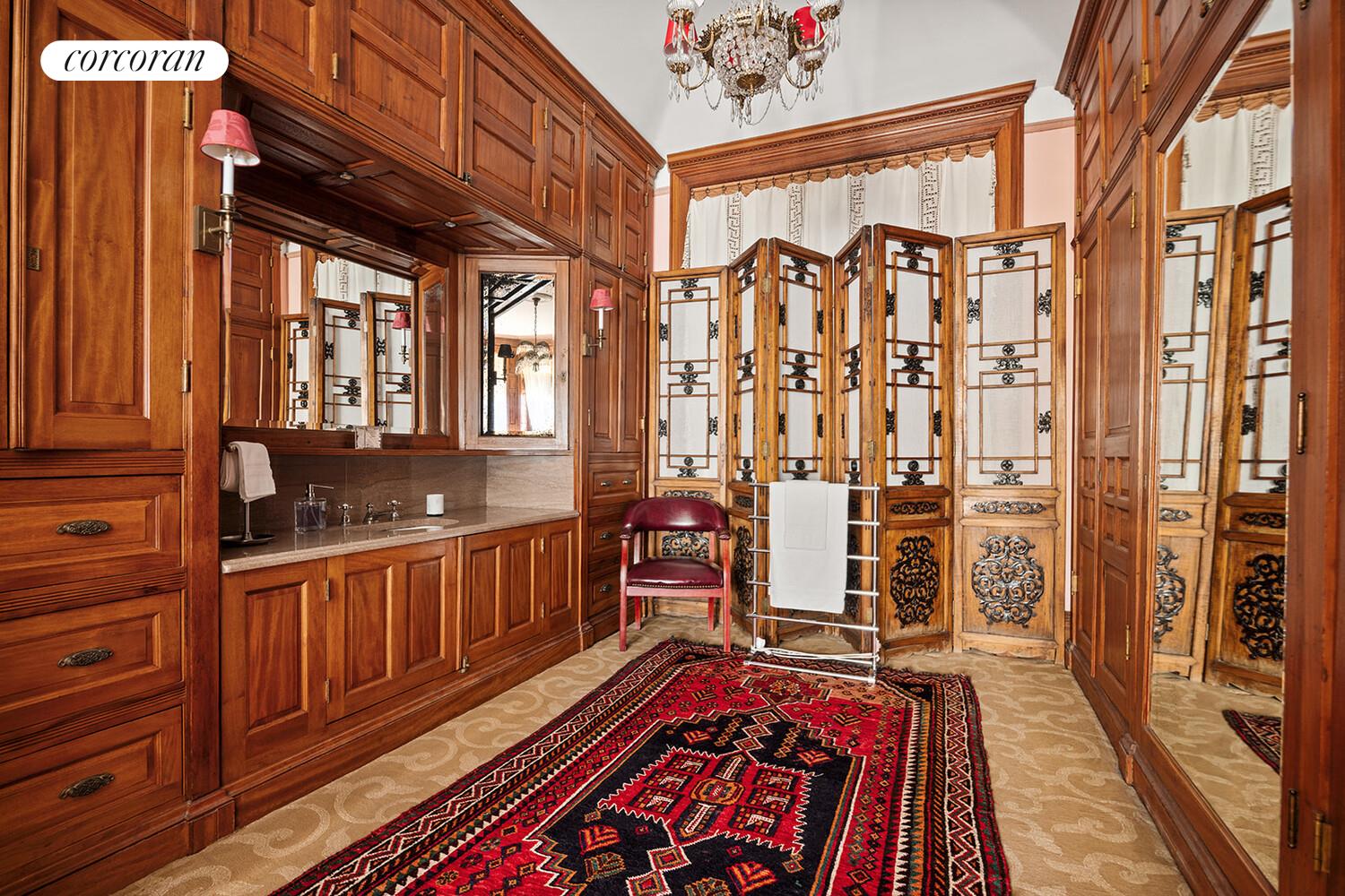 12 MOUNT MORRIS Park W