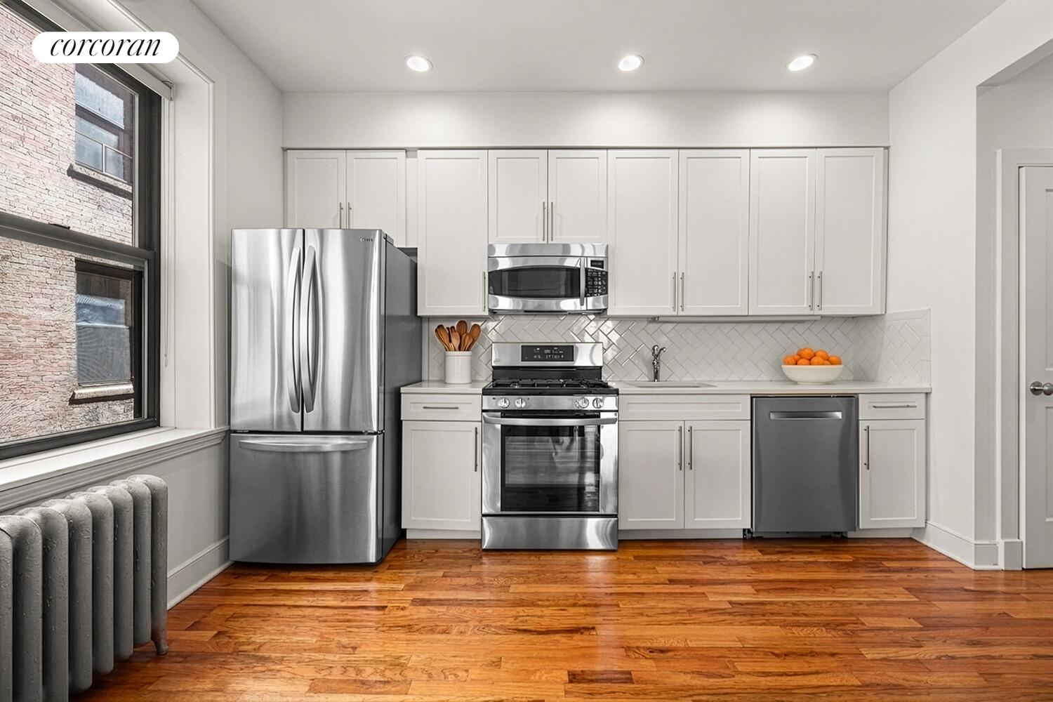 710 RIVERSIDE Drive 3E