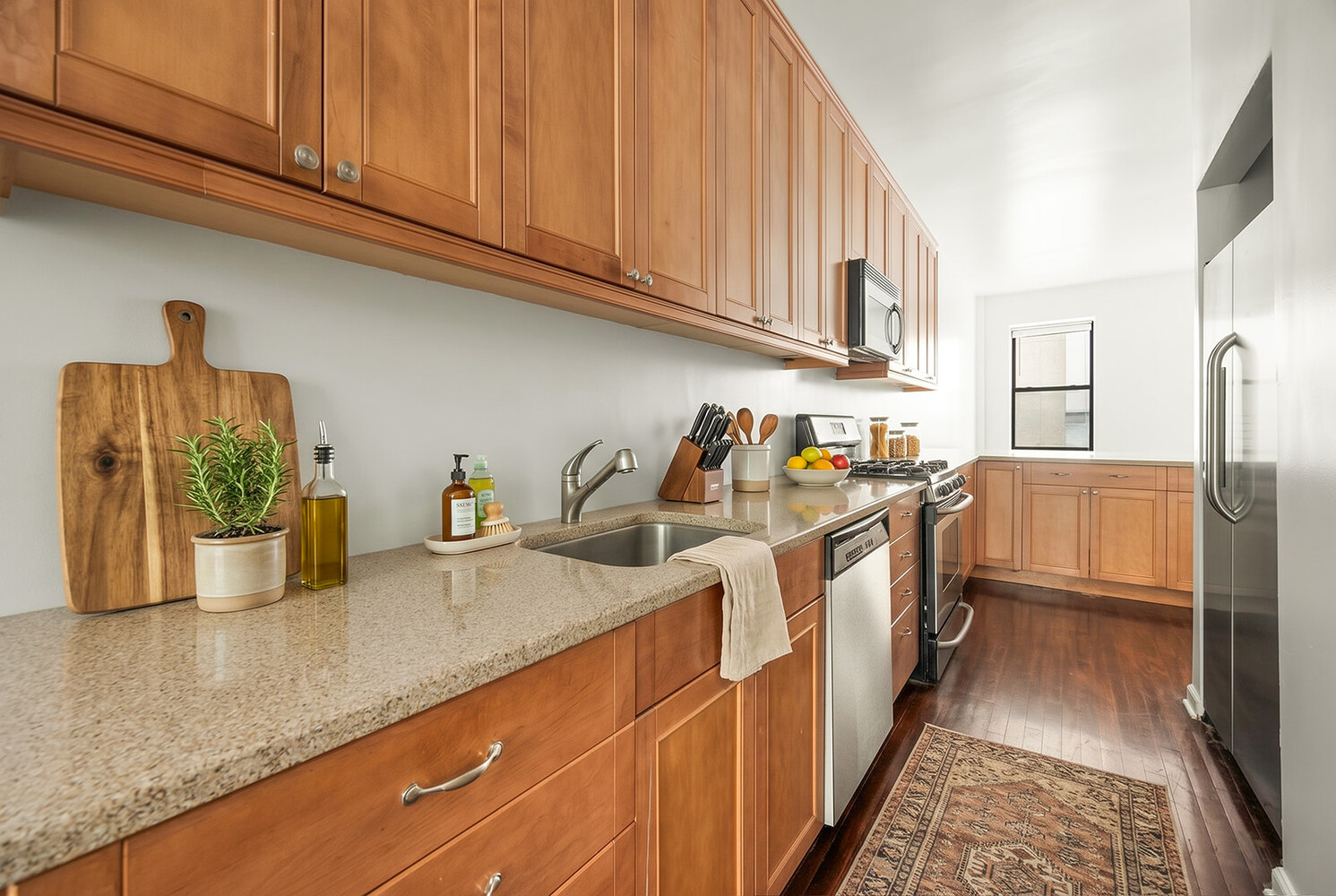 165 W 126TH Street