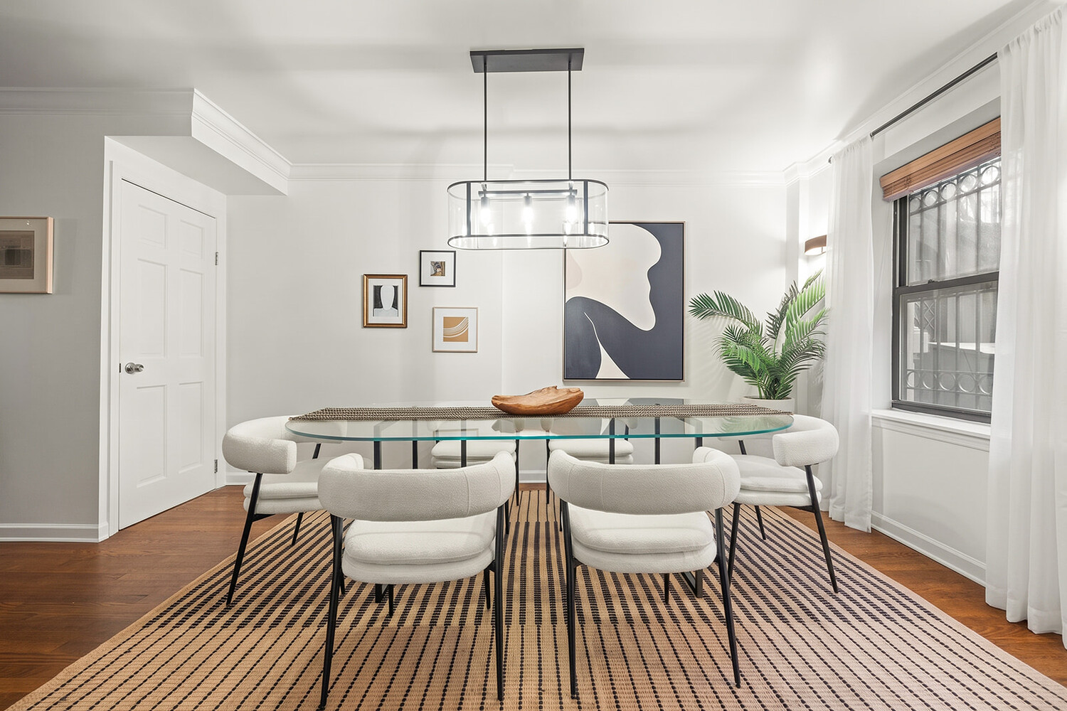 165 W 126TH Street