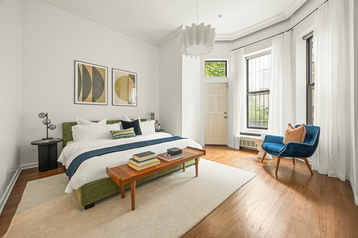 165 W 126TH Street