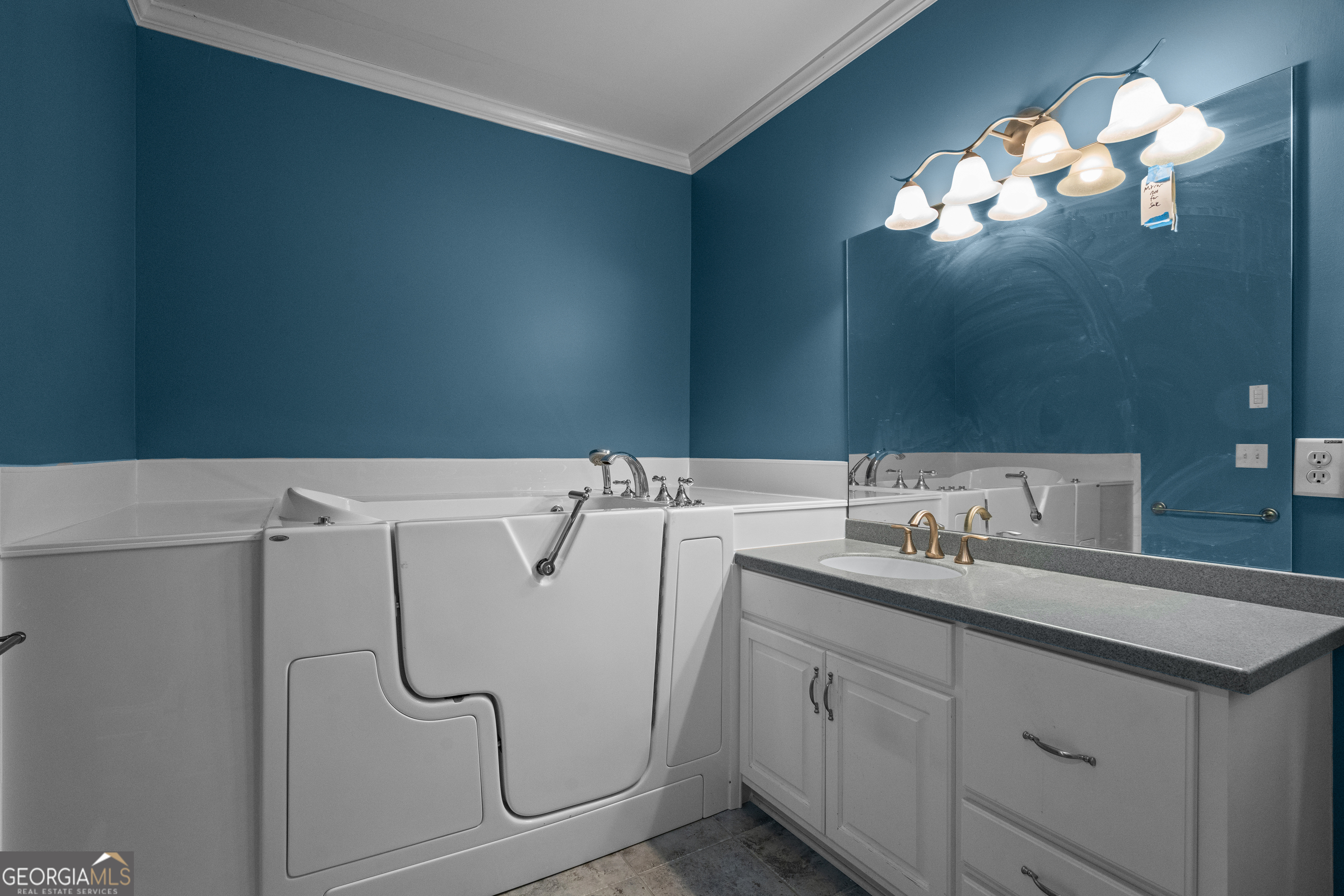 2058 Sewanee Court