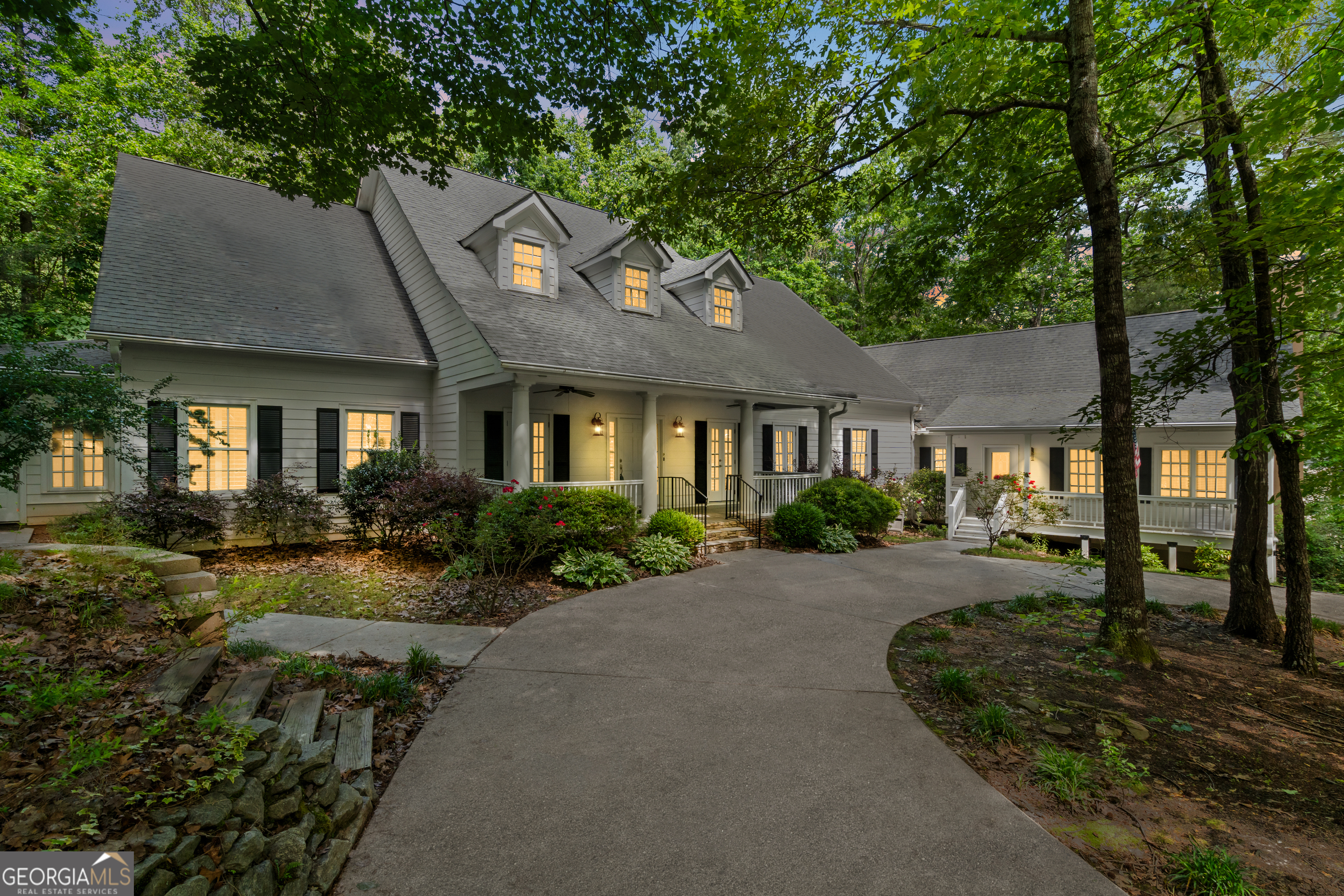 2058 Sewanee Court