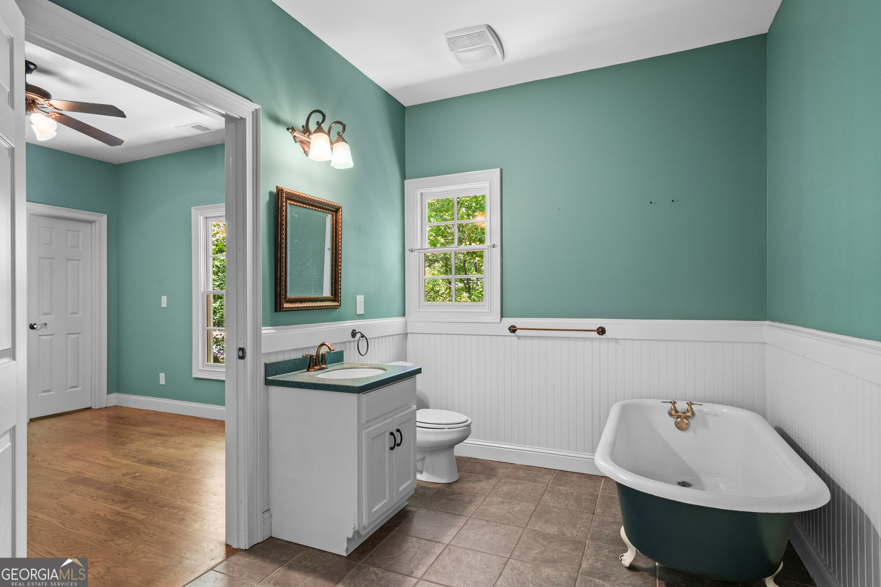 2058 Sewanee Court