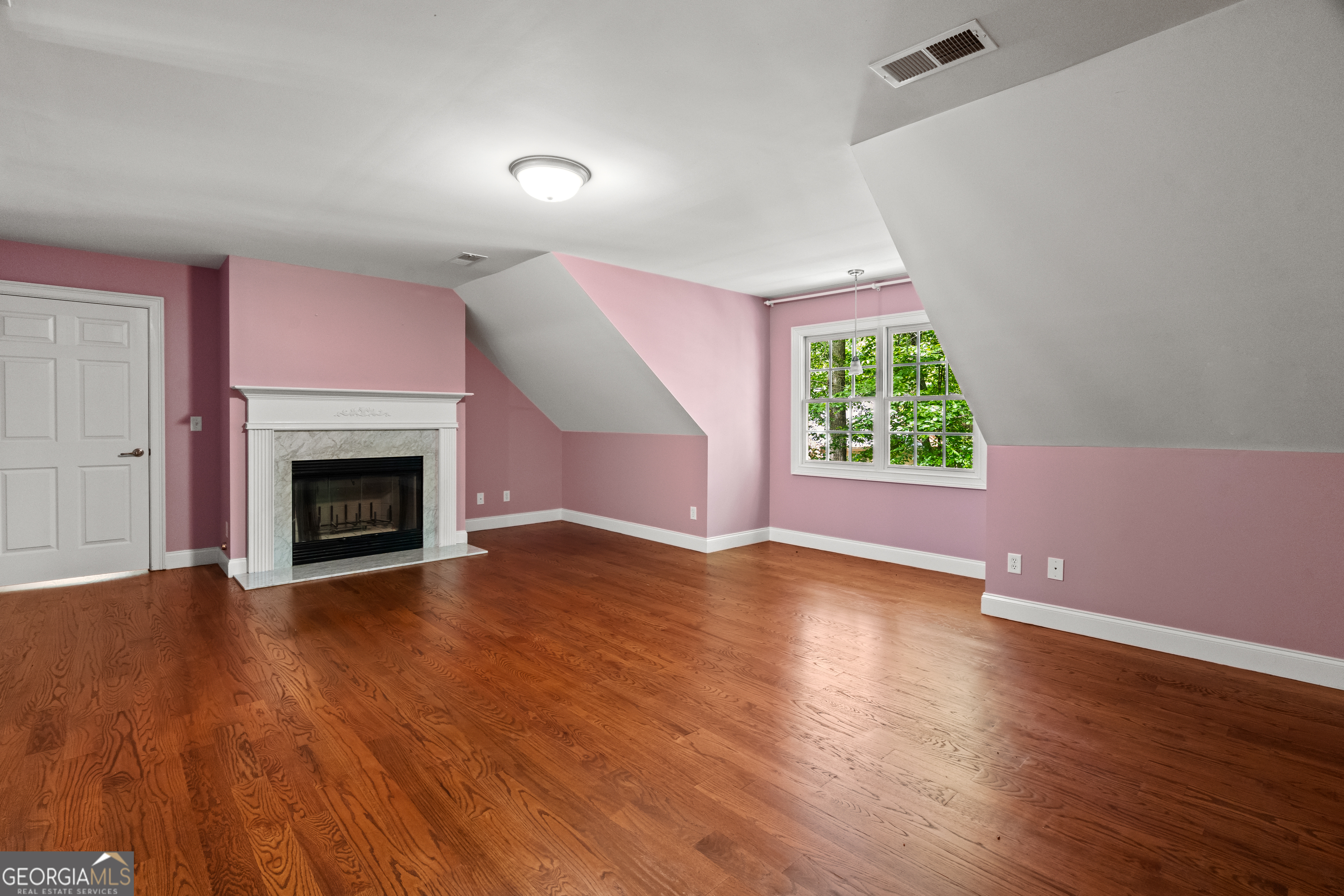 2058 Sewanee Court