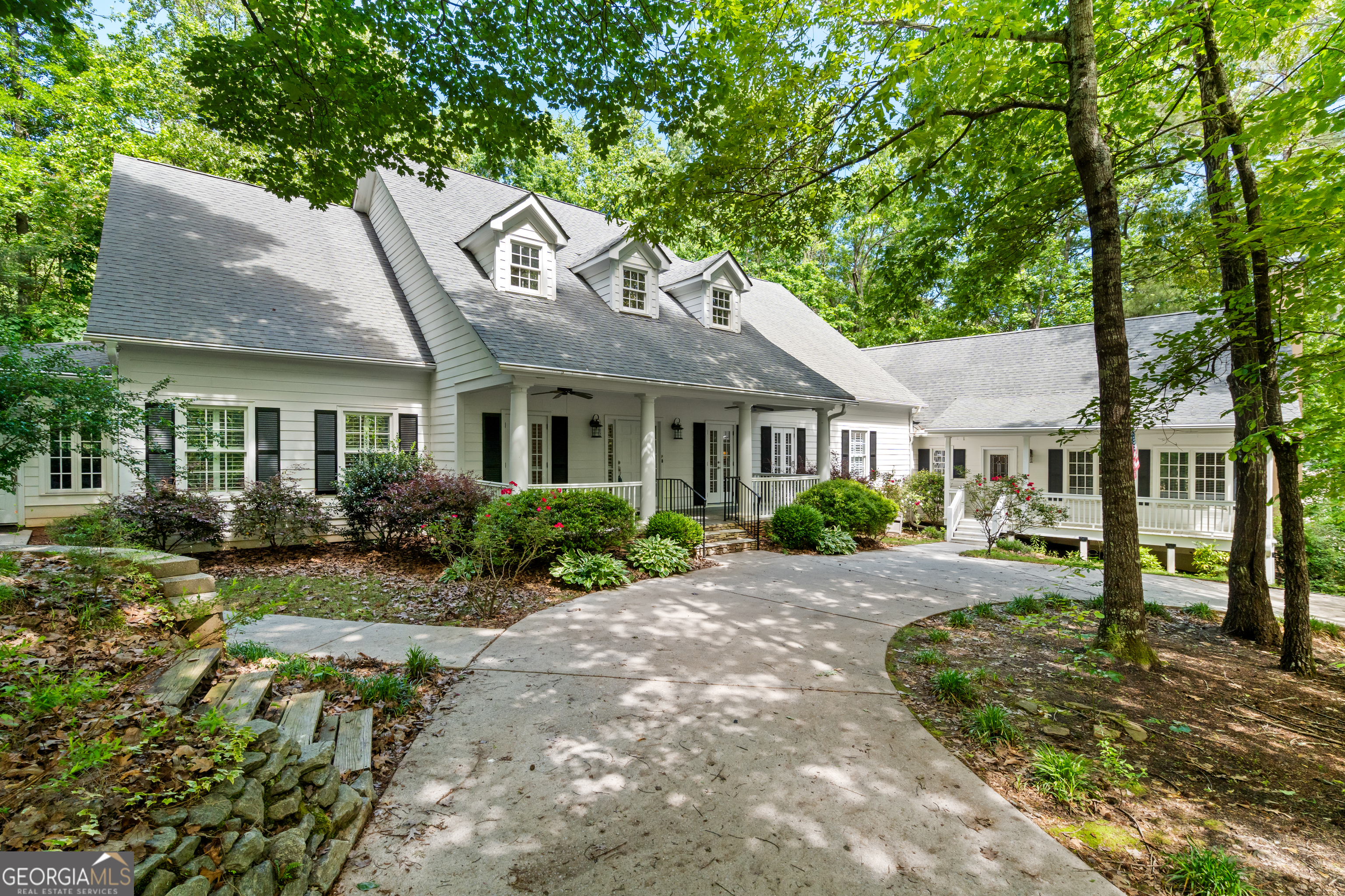 2058 Sewanee Court