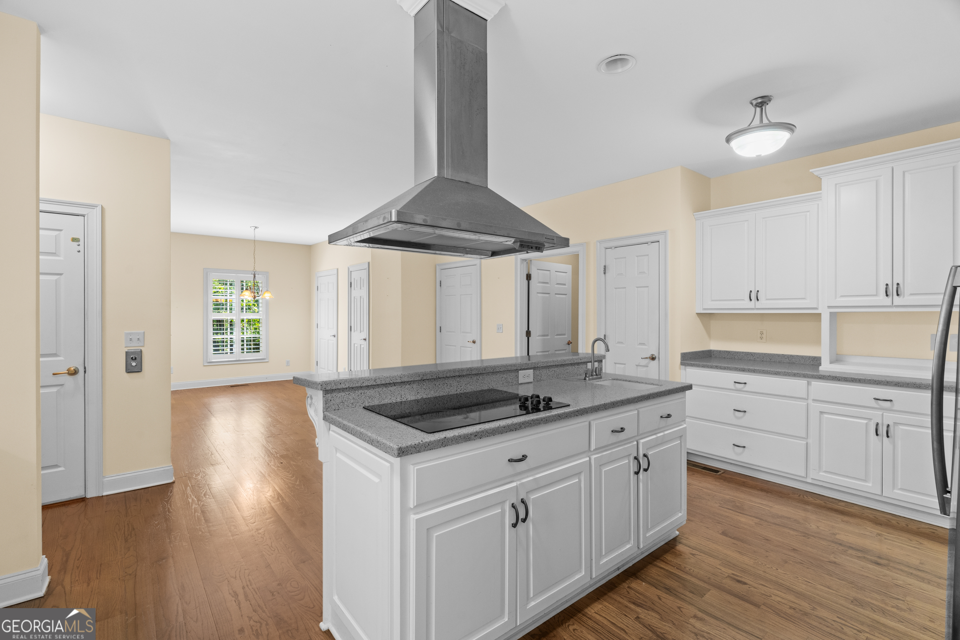 2058 Sewanee Court
