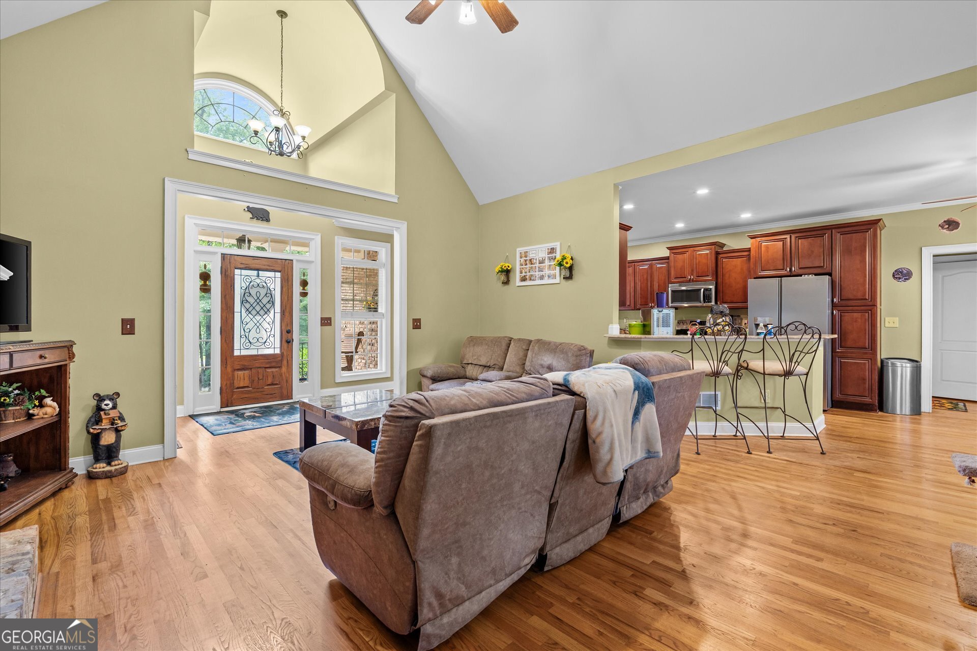 4050 Golfview Court