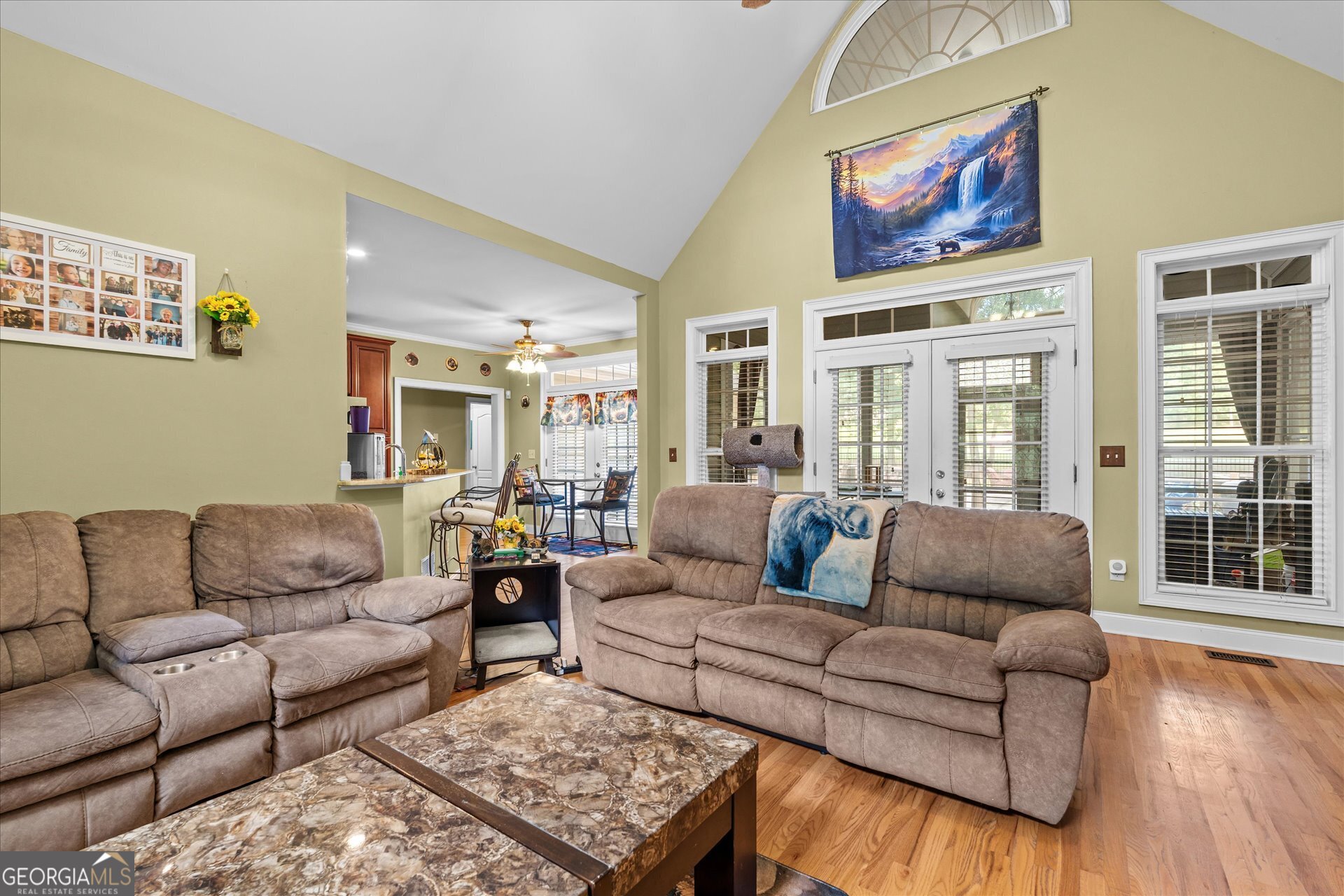 4050 Golfview Court