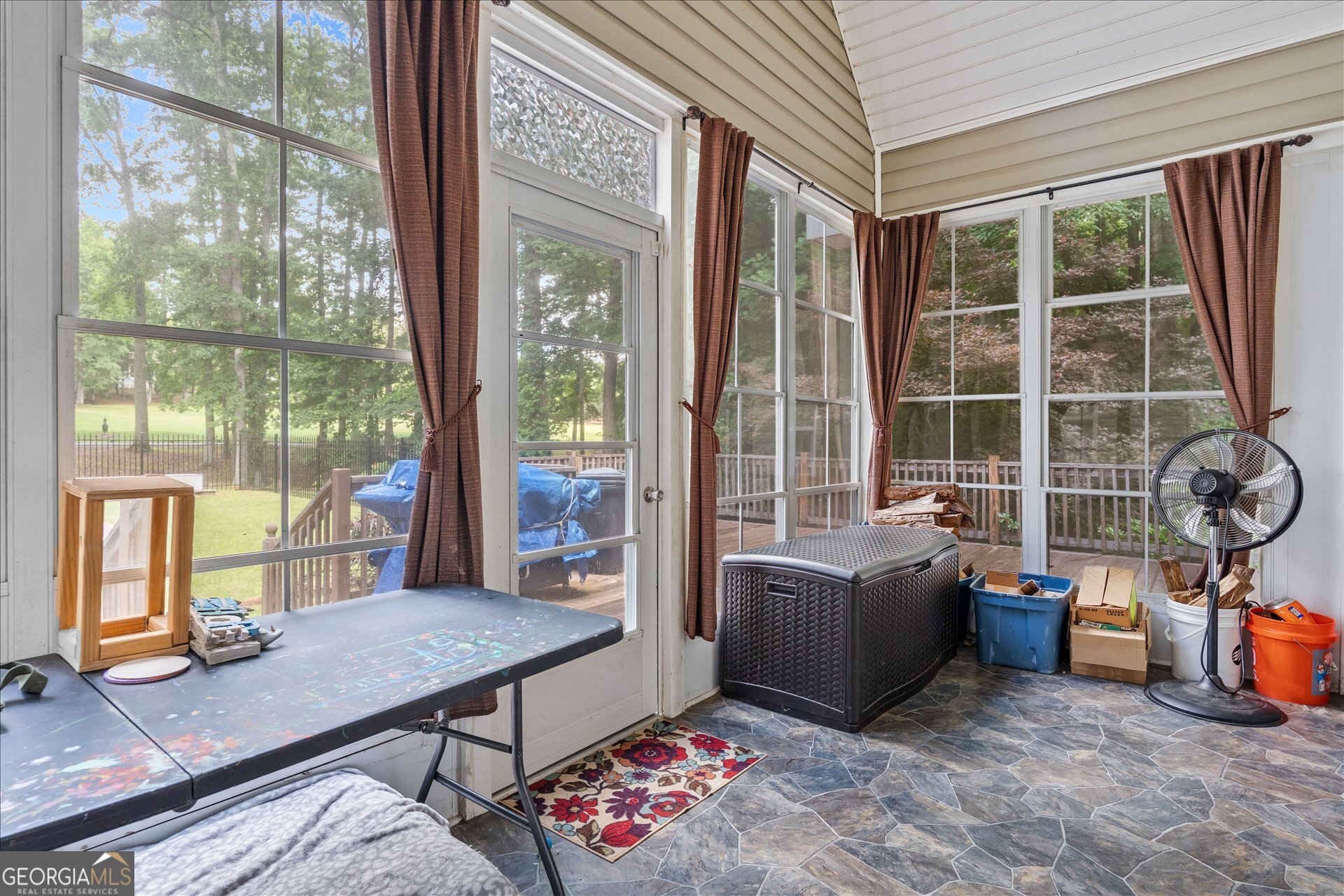 4050 Golfview Court