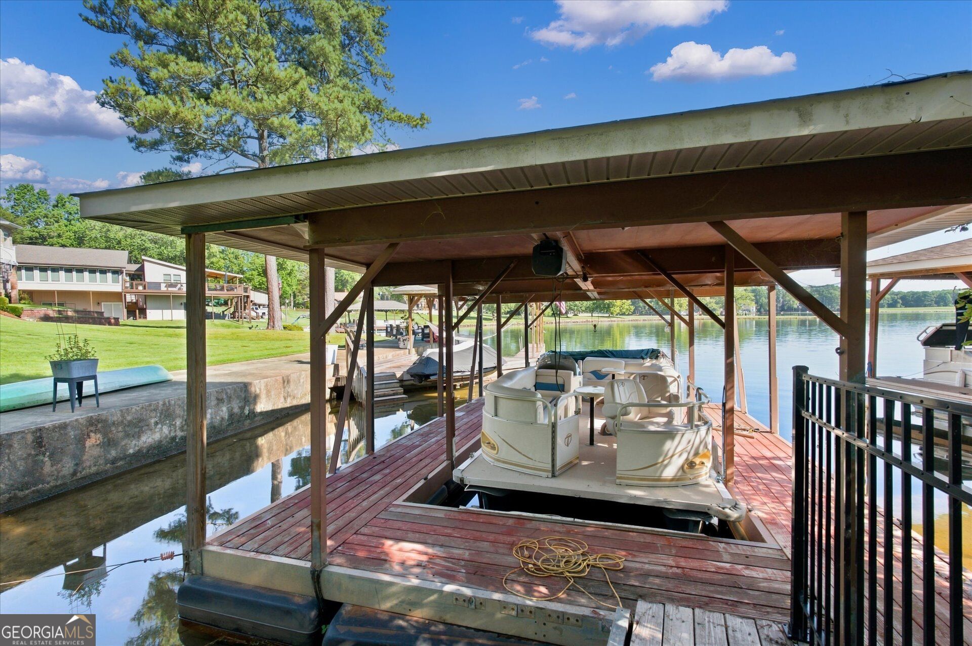1112 Lookout Court