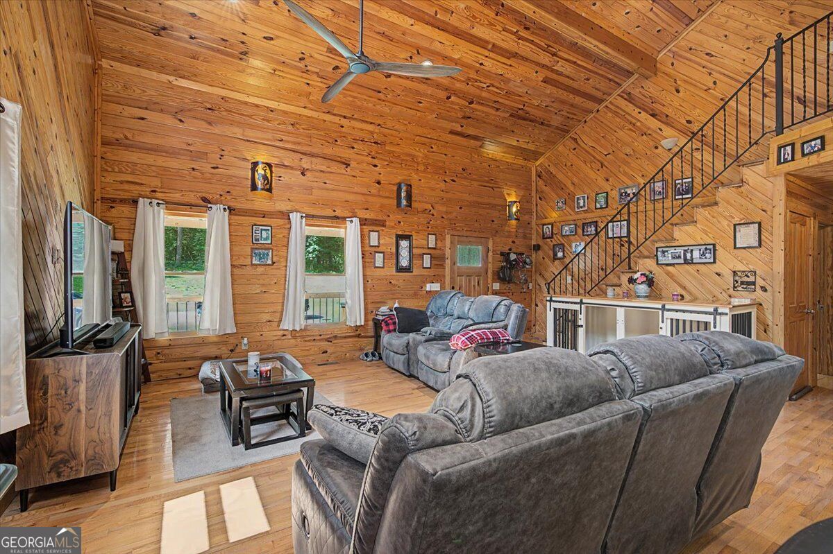 335 Dunn Road SE