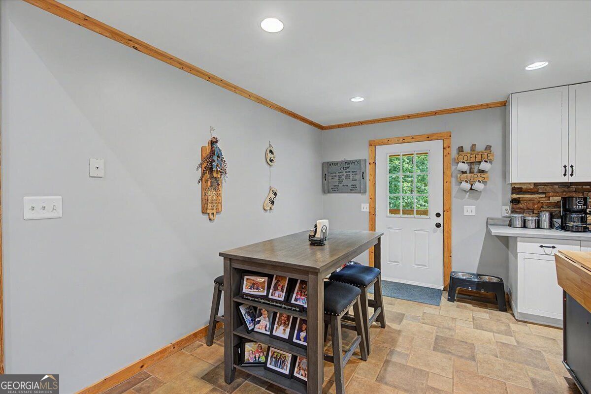 335 Dunn Road SE