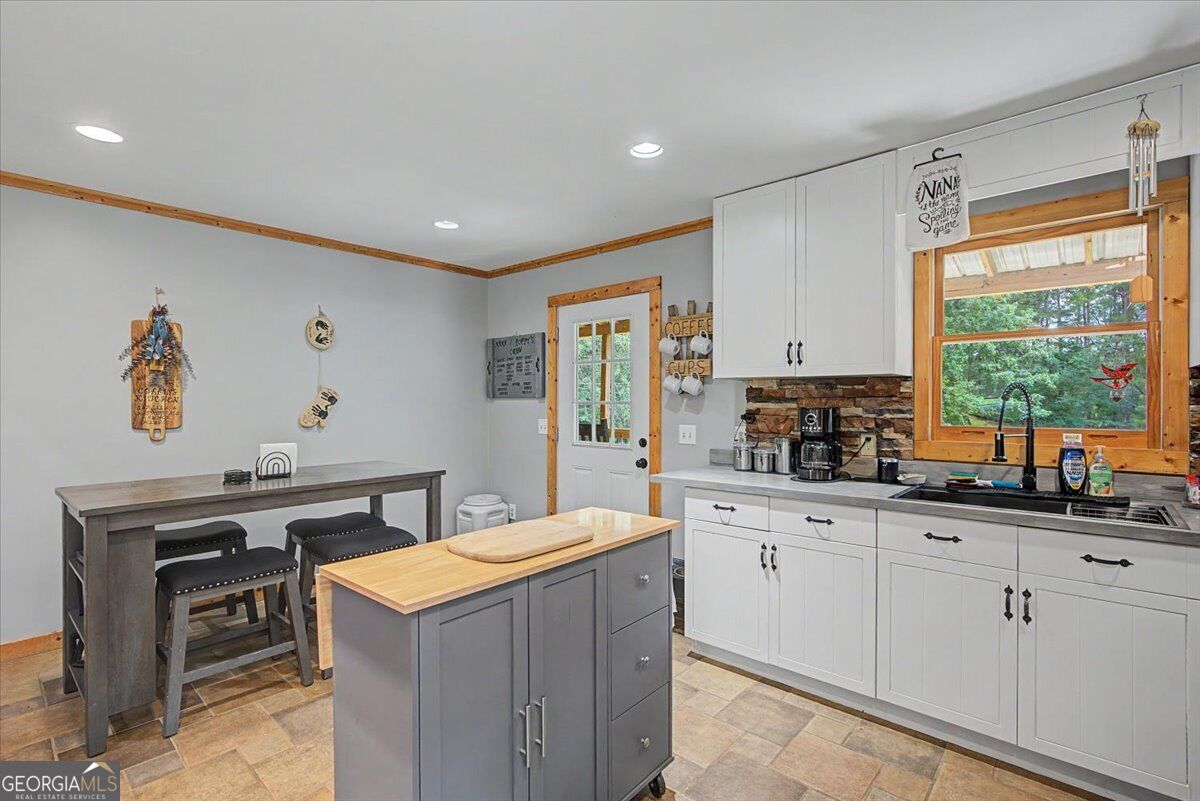 335 Dunn Road SE