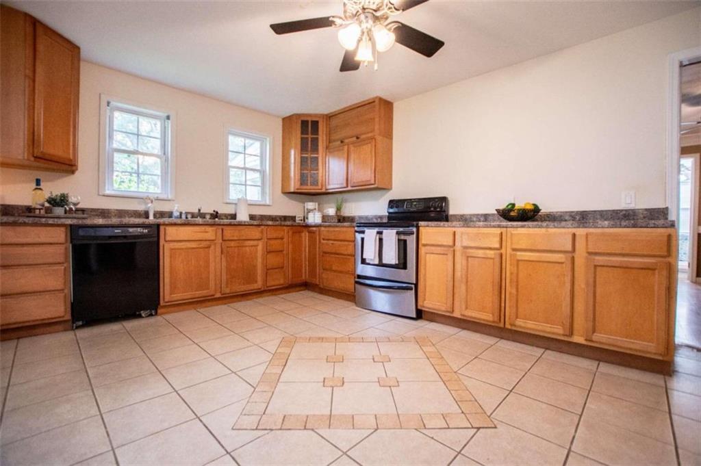 3125 W Highway 166 W