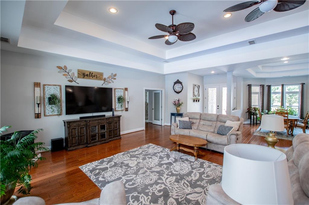 530 Kings Gin Road