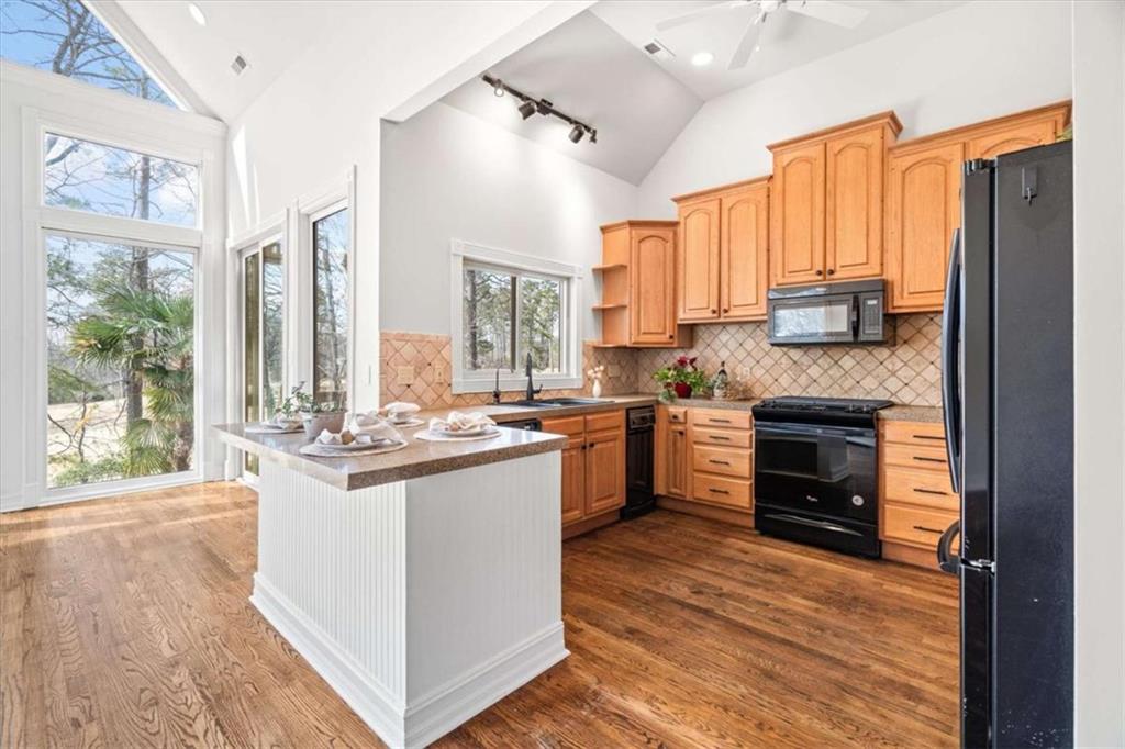 646 Sullivan Road