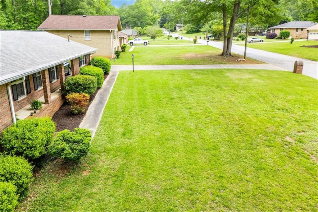 3047 E Anderson Drive E