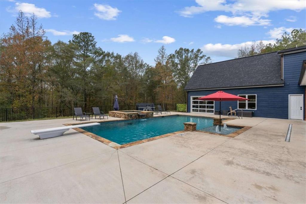 1233 Whooping Creek Road