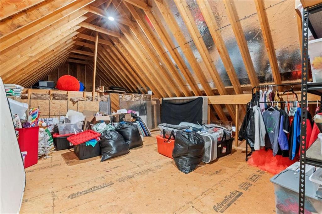 1233 Whooping Creek Road