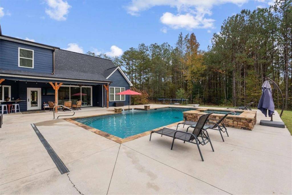 1233 Whooping Creek Road