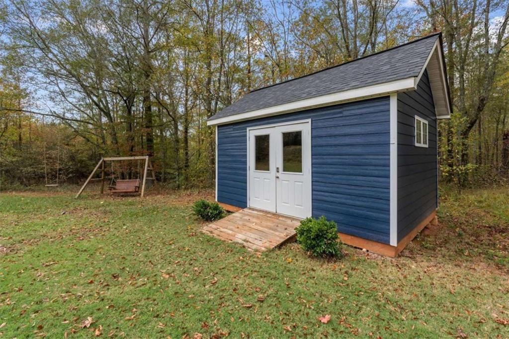 1233 Whooping Creek Road