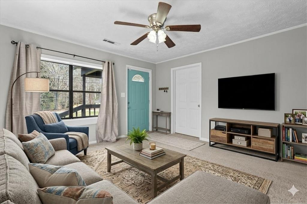 1179 Dallas Highway