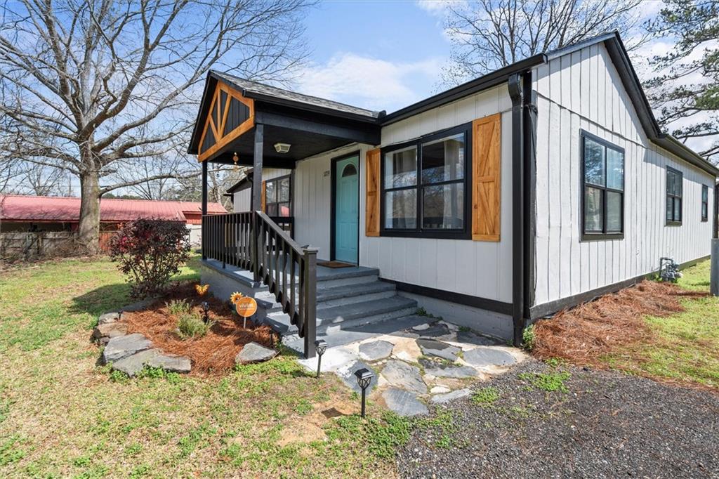 1179 Dallas Highway