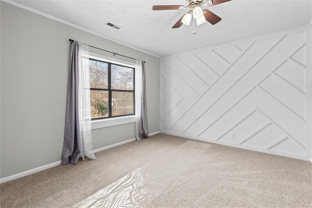 1179 Dallas Highway