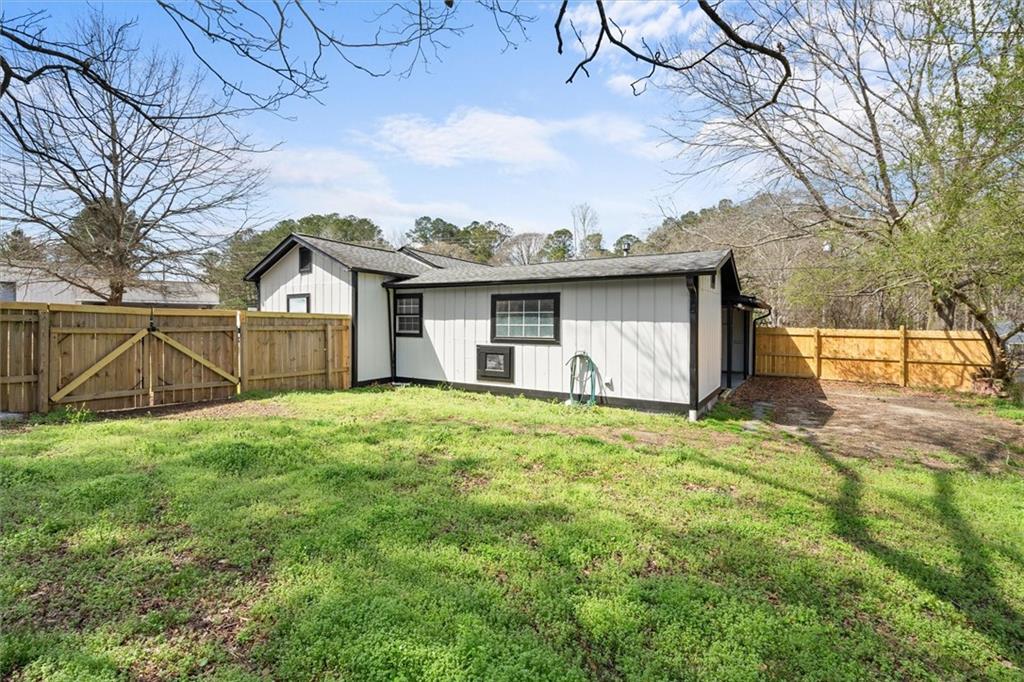 1179 Dallas Highway