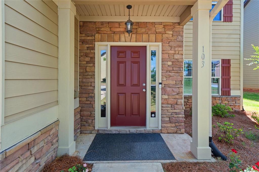 103 Cliffhaven Circle