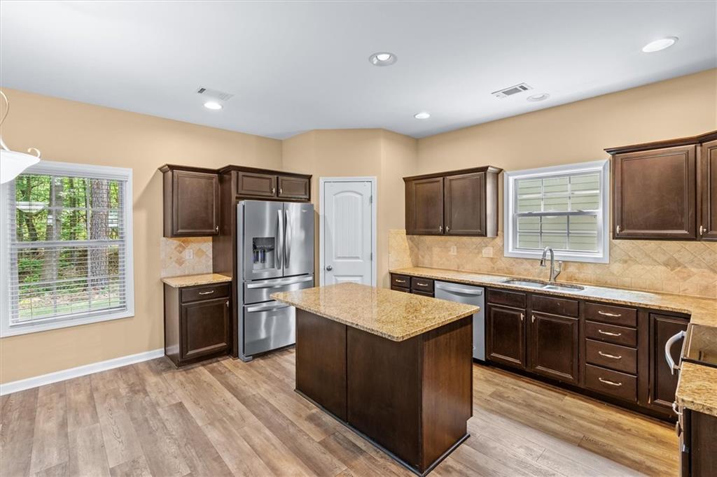 103 Cliffhaven Circle