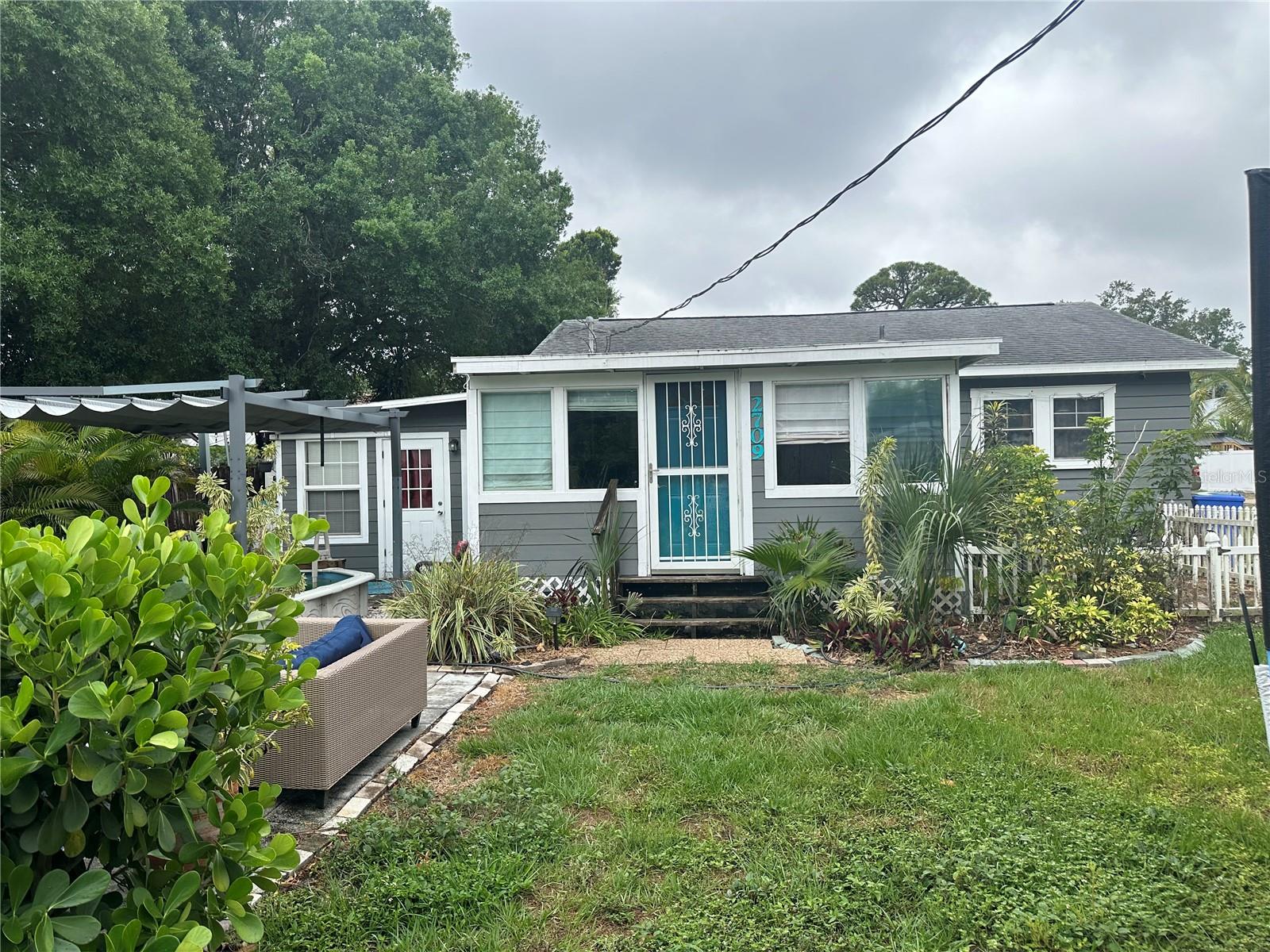 2709 3RD AVE W