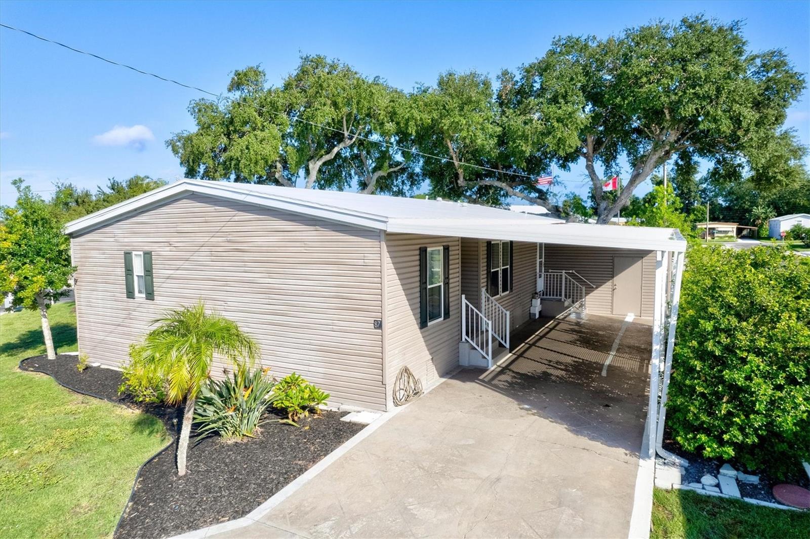 87 LAKEVIEW DR
