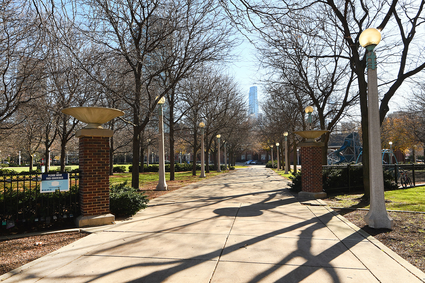 437 W Division Street Unit: 607