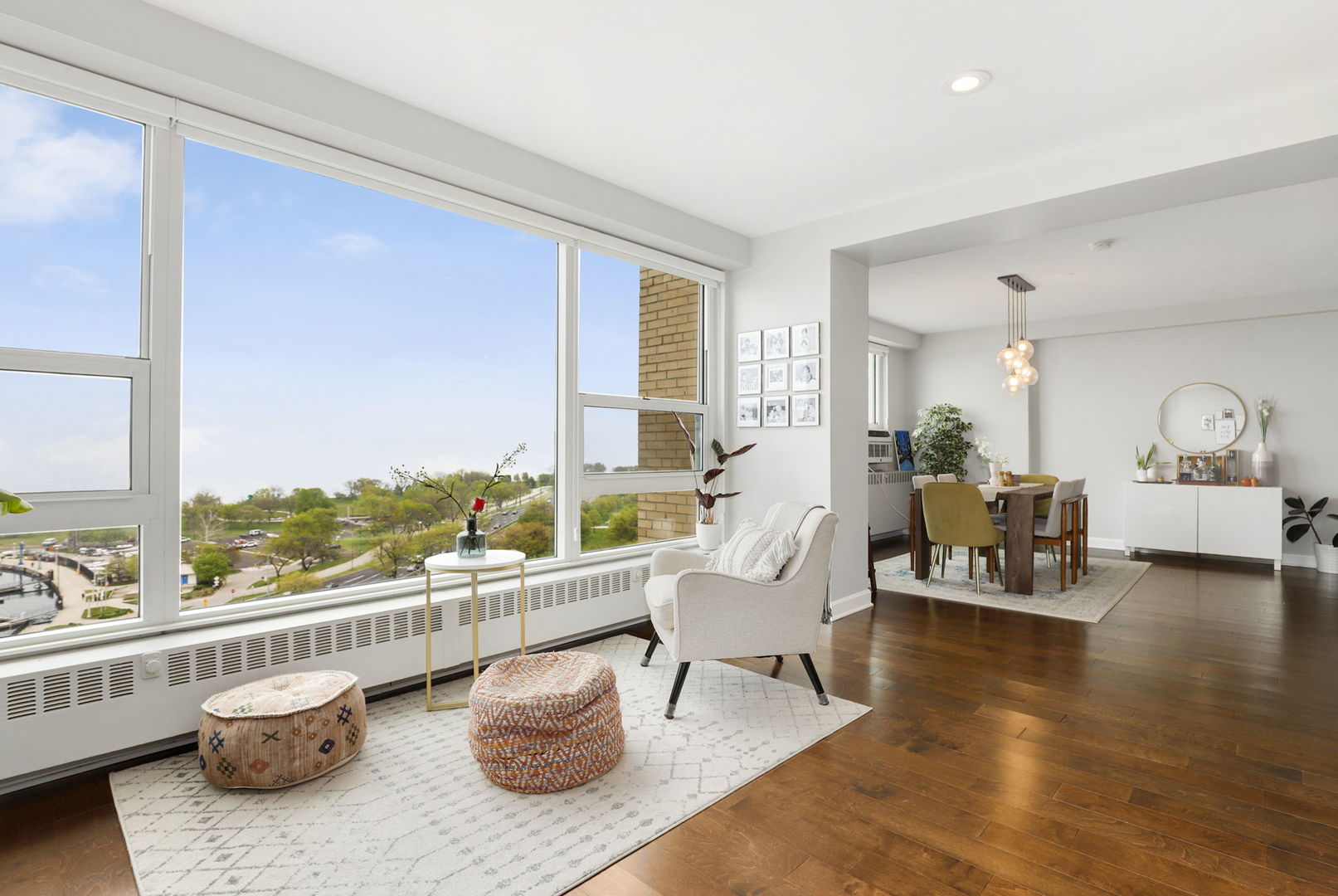 3180 N Lake Shore Drive Unit: 11F