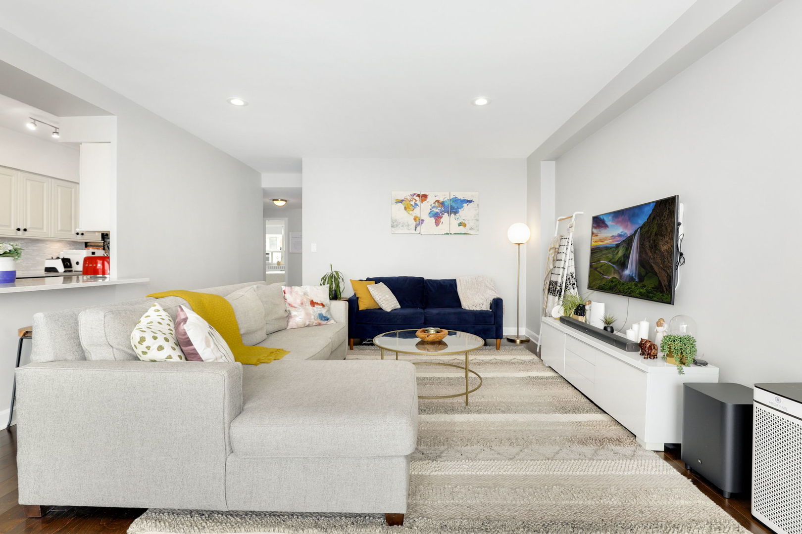 3180 N Lake Shore Drive Unit: 11F