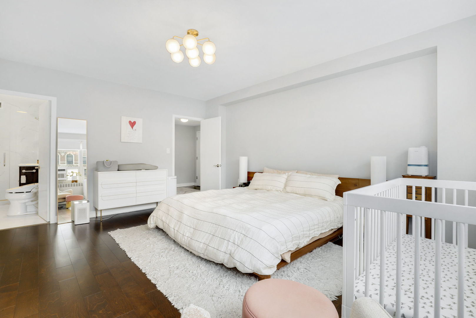 3180 N Lake Shore Drive Unit: 11F