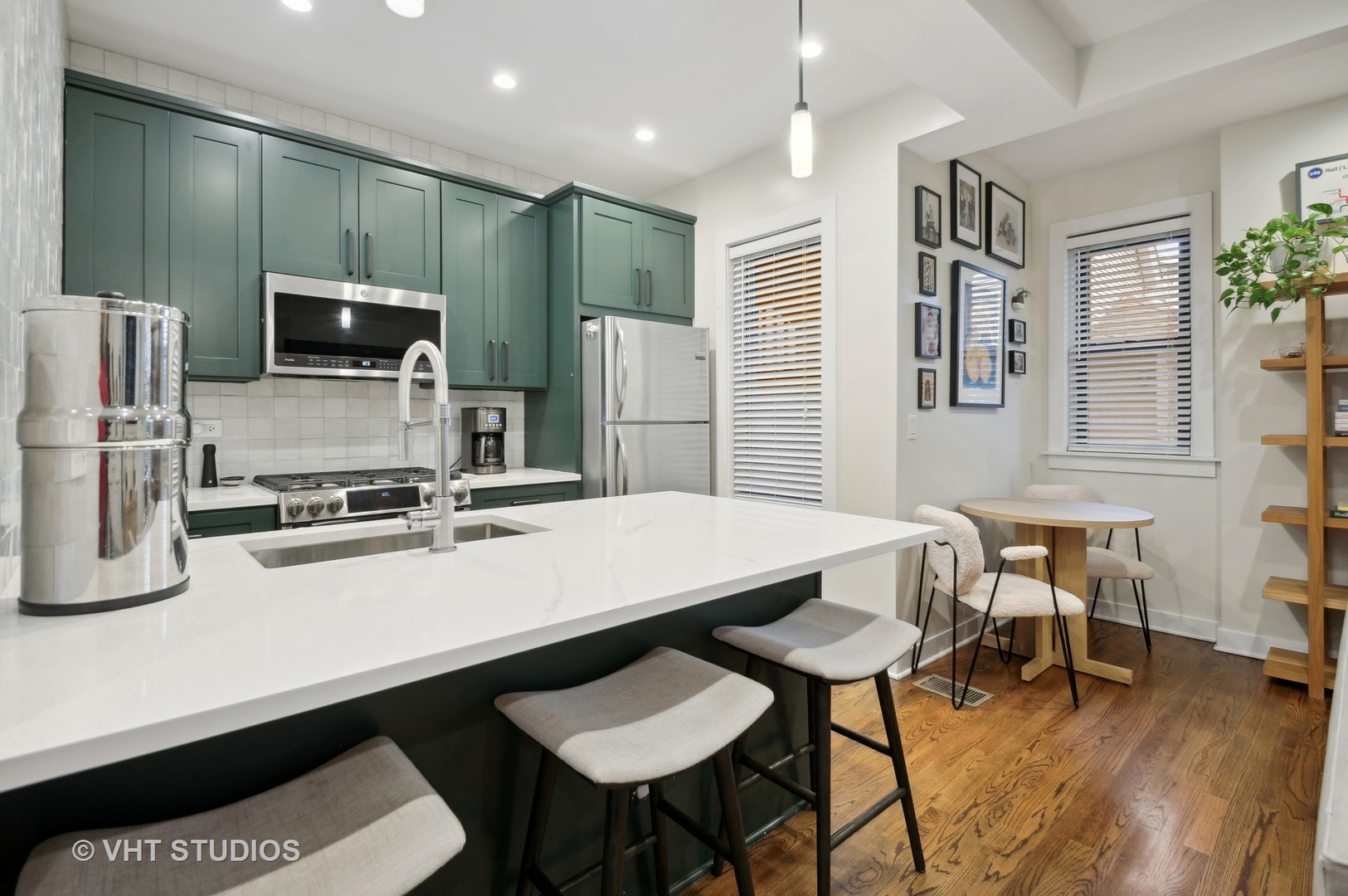 1714 W Grace Street Unit: 1W