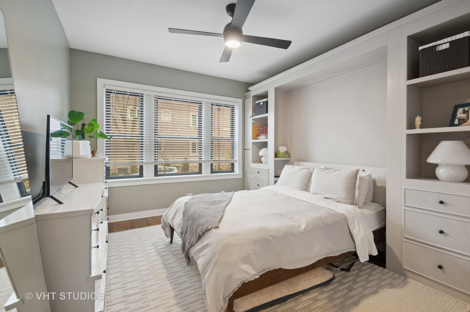 1714 W Grace Street Unit: 1W
