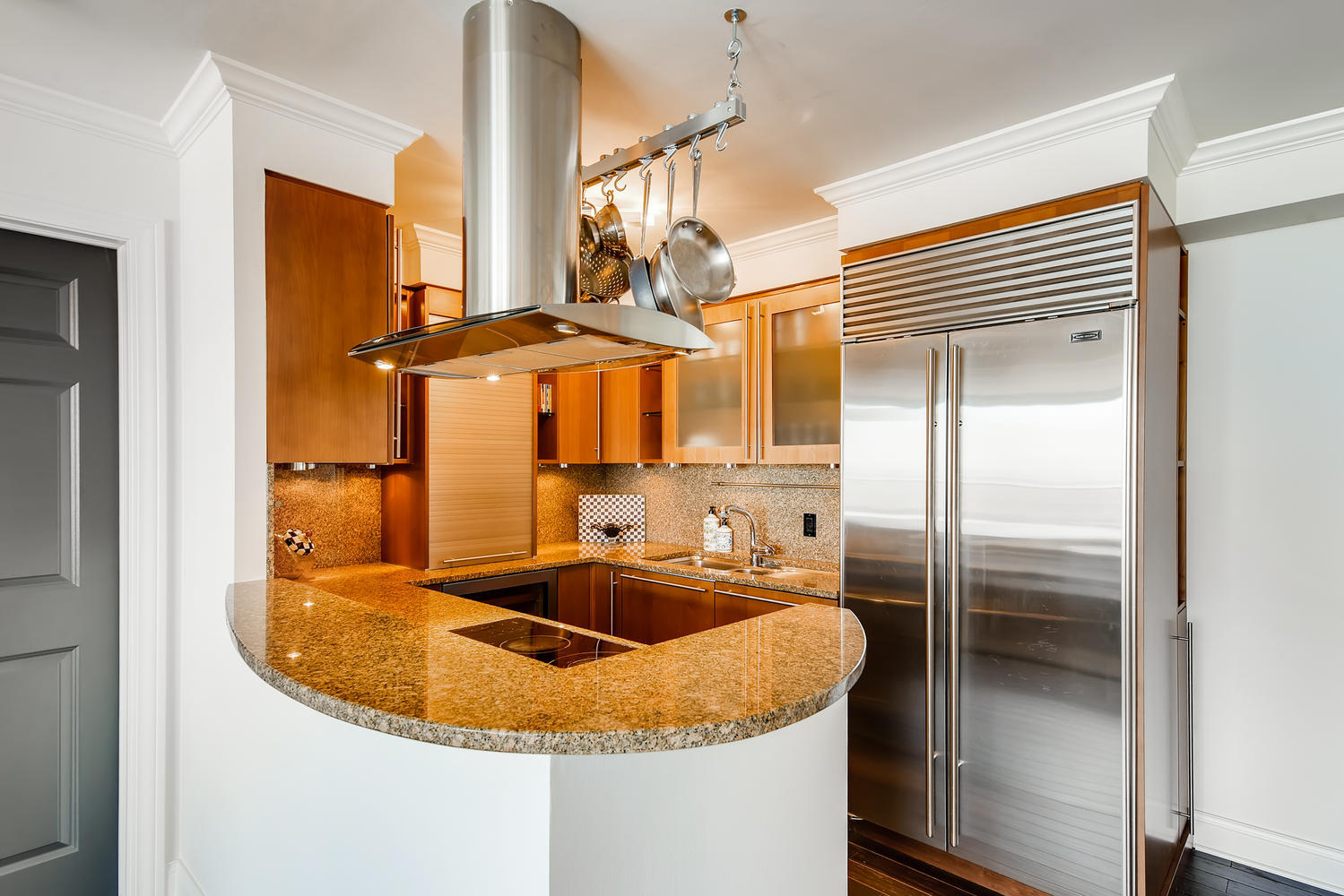 1250 N Dearborn Parkway Unit: 24B