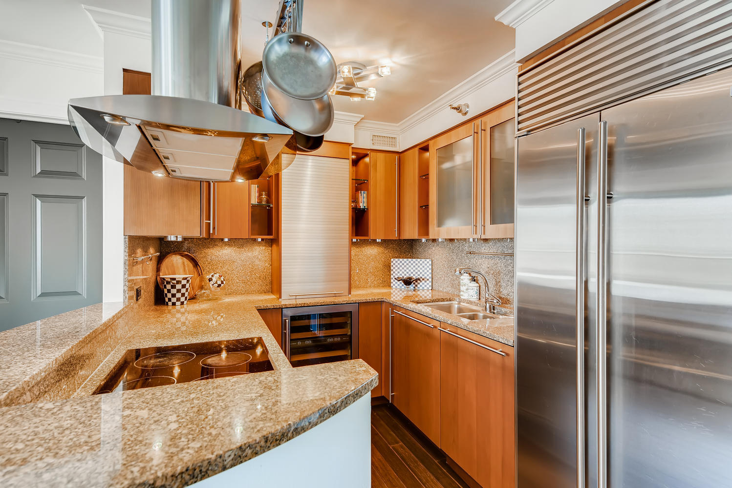 1250 N Dearborn Parkway Unit: 24B