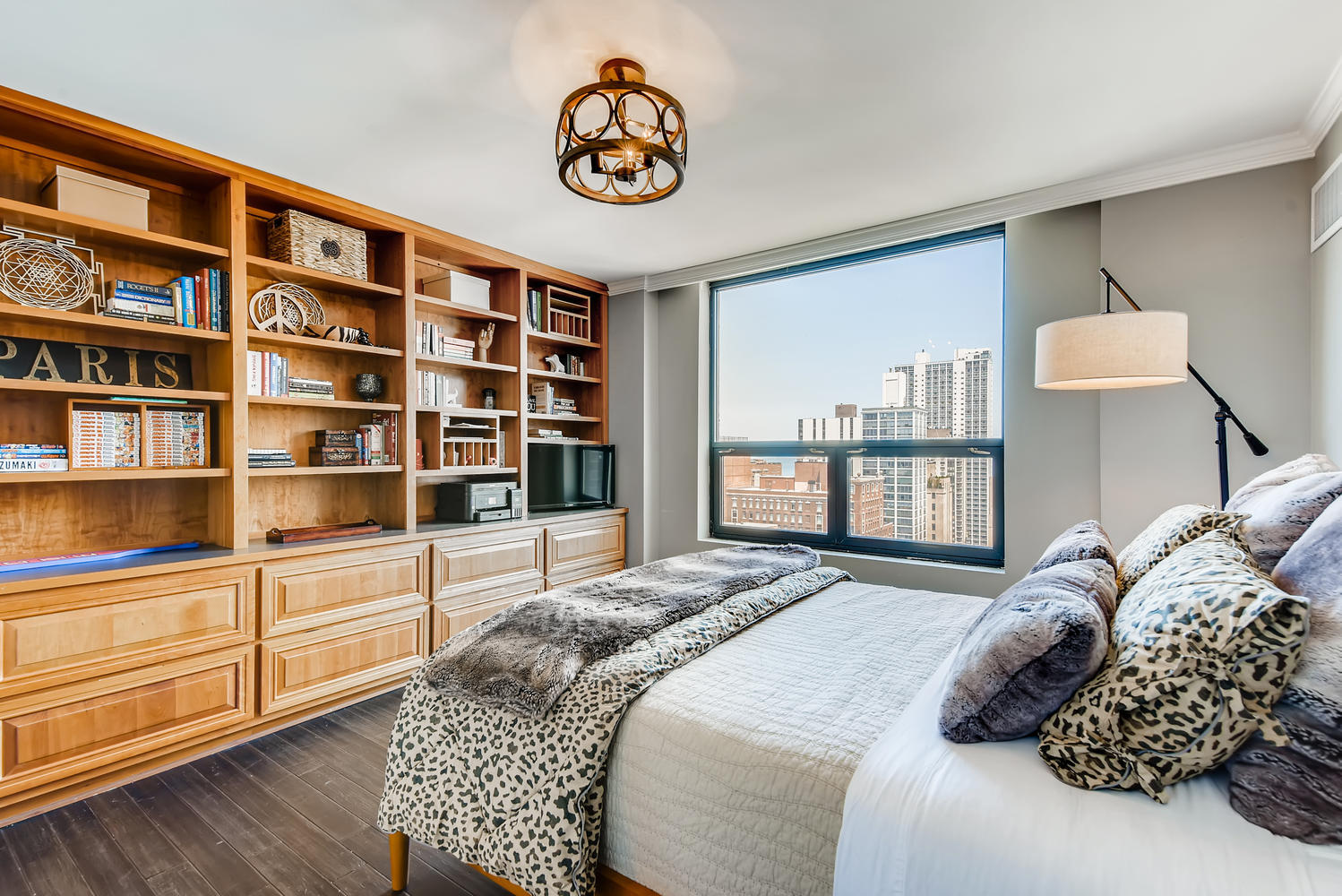 1250 N Dearborn Parkway Unit: 24B