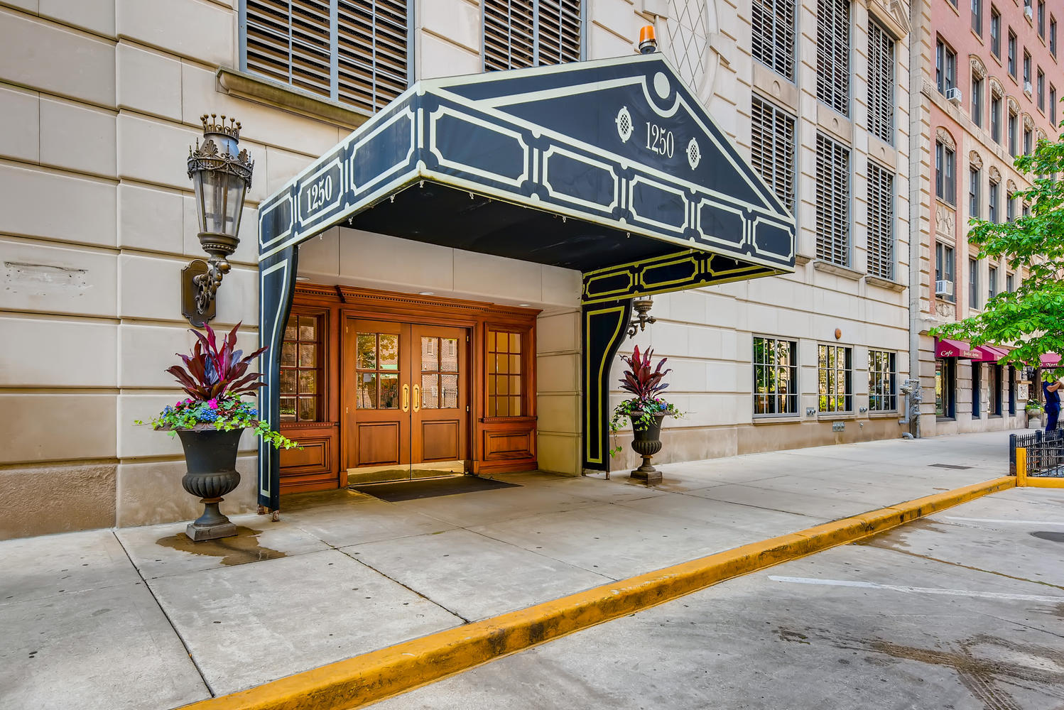 1250 N Dearborn Parkway Unit: 24B