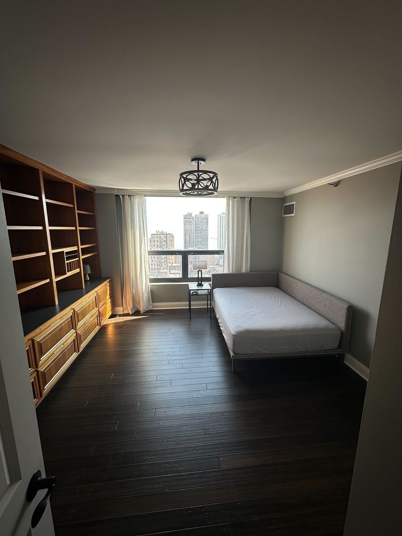 1250 N Dearborn Parkway Unit: 24B