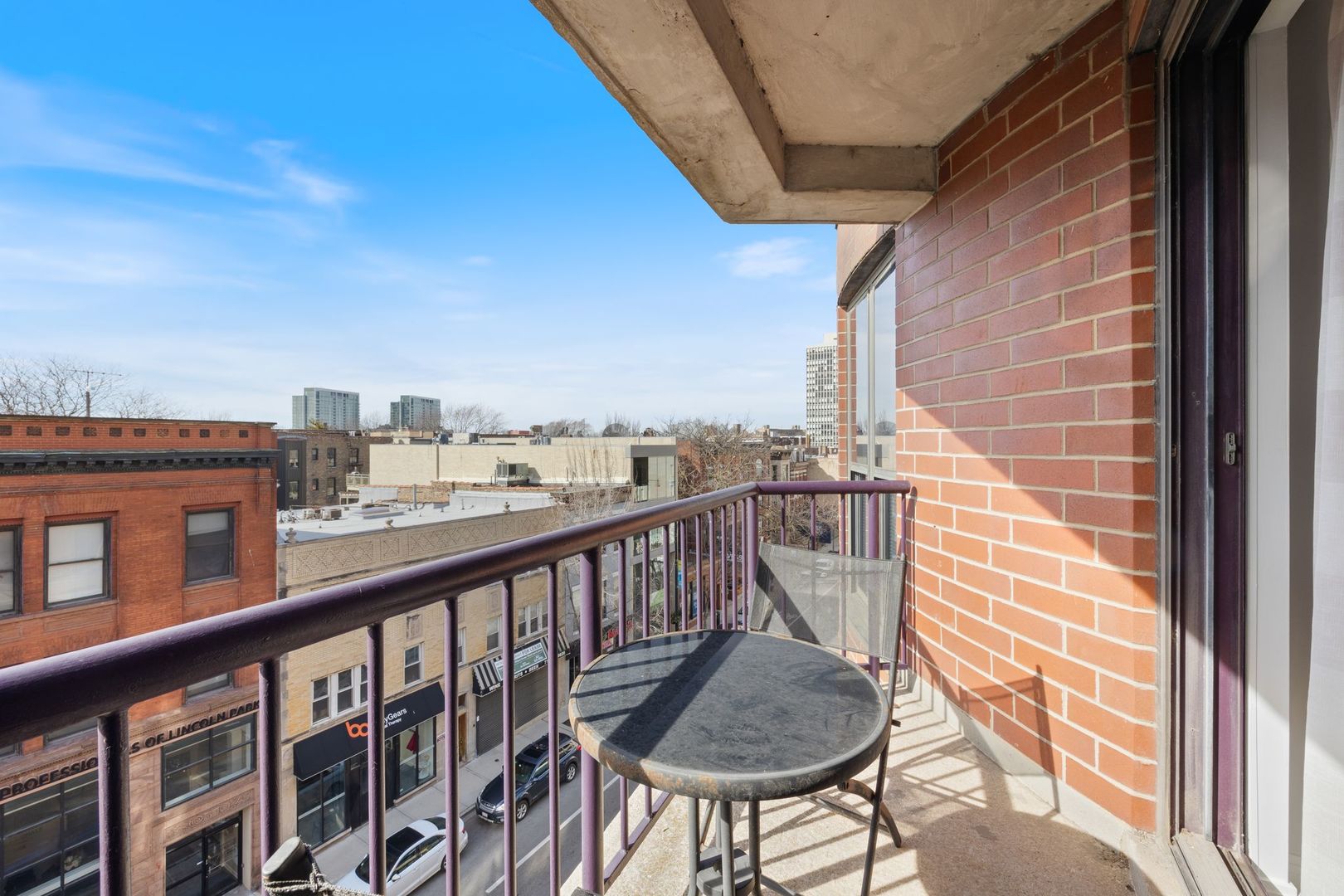 350 W Belden Avenue Unit: 516