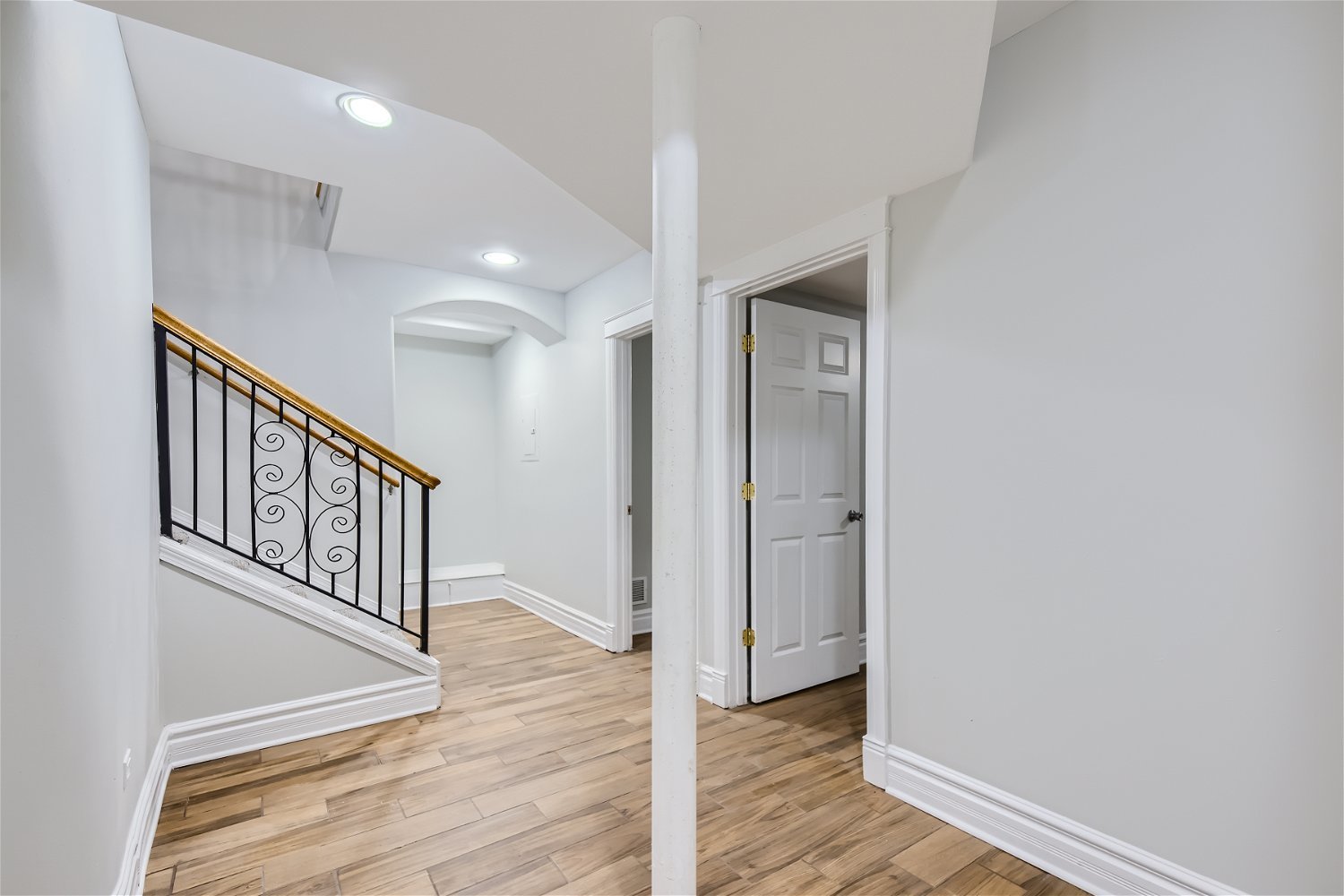 3853 N Kedvale Avenue Unit: B1