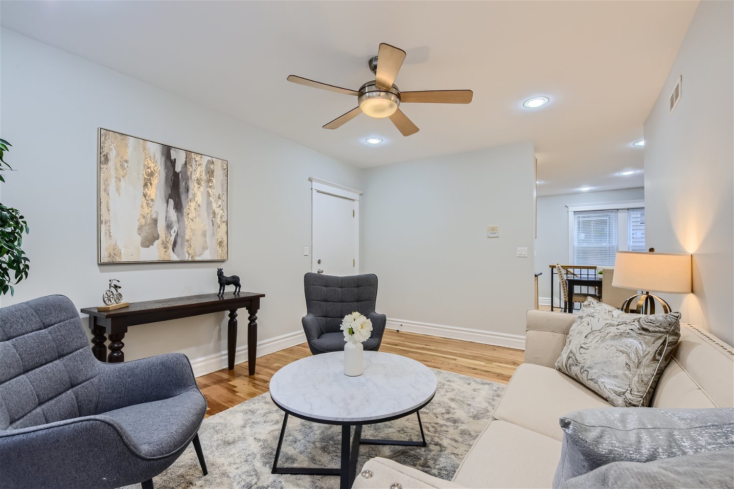 3853 N Kedvale Avenue Unit: B1