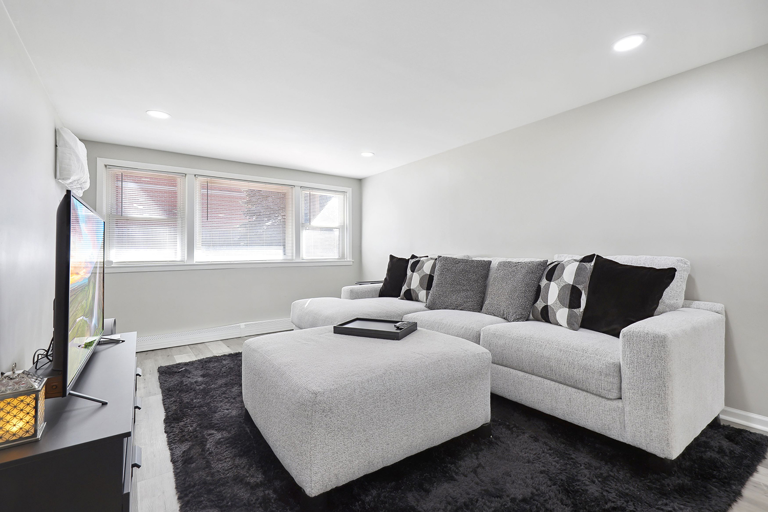 6447 S Narragansett Avenue Unit: 1A
